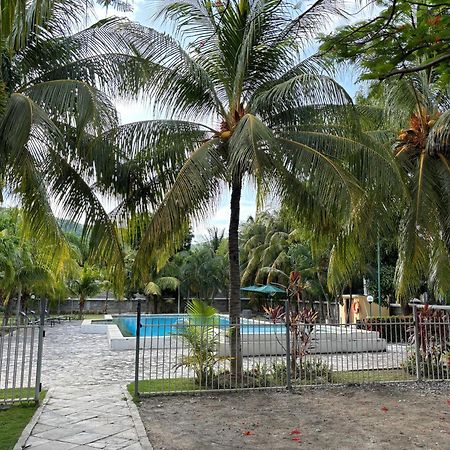 Palm Malinamoc Hotel Dili Buitenkant foto