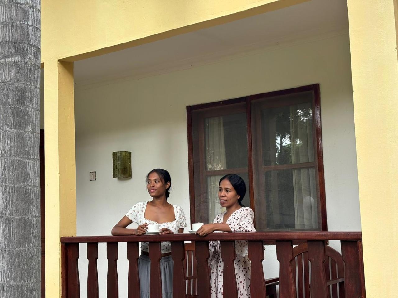 Palm Malinamoc Hotel Dili Buitenkant foto